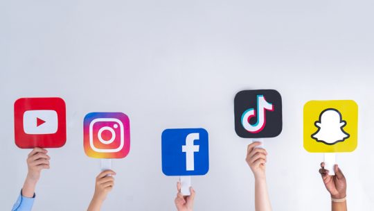 featured image: 9 Must-Try Apps Like Instagram for Creating and Consuming Content