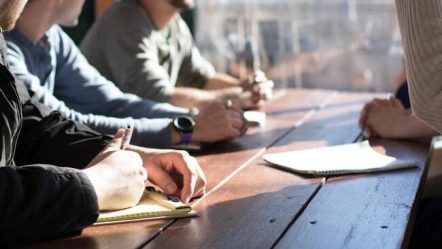 featured image for 10 tips to improve communication skills in the workplace
